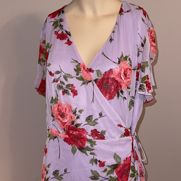 NWT All In Favor Women’s Lilac Red Floral Dress Size XL - Picture 3 of 8